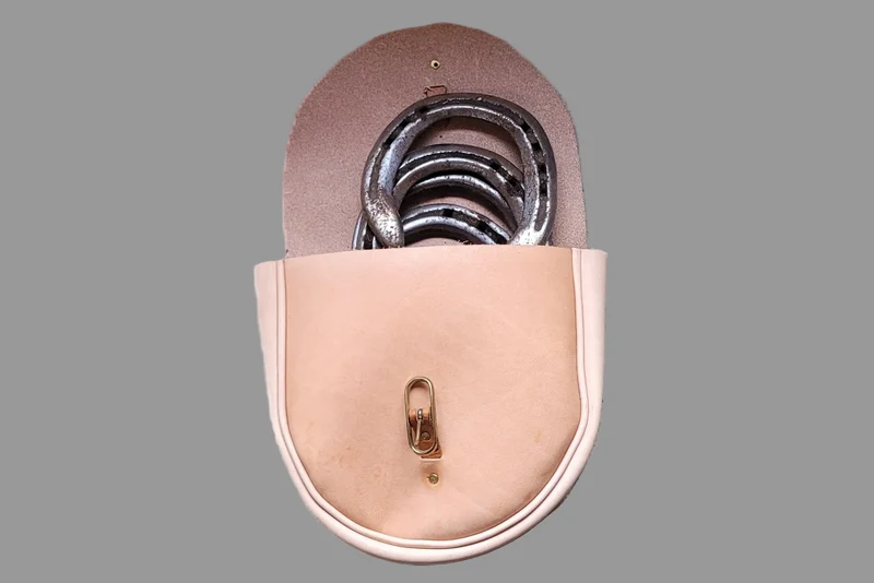 Backcountry Leather Horseshoe Bag – Blue Creek Outfitting