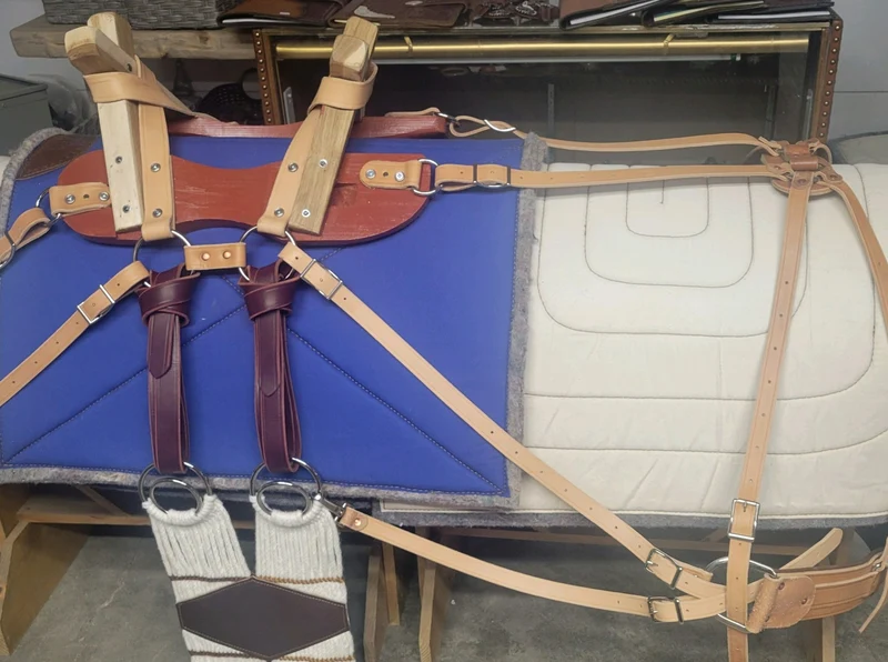 Traditional Sawbuck Pack Saddle for Horses & Mules – Blue Creek Outfitting