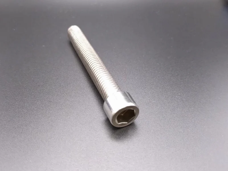 WANDLER Innensechskantschraube M10x70 Stoßdämpfer hinten