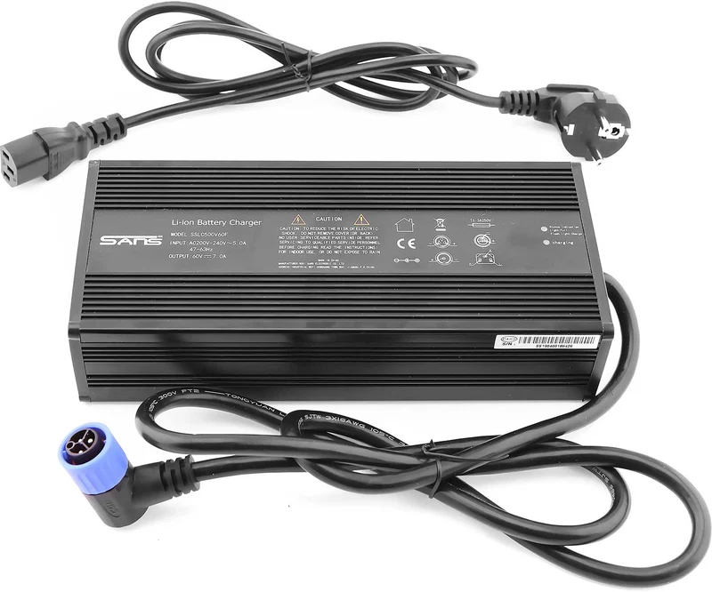 Ladegerät 60 V / 7,0 A