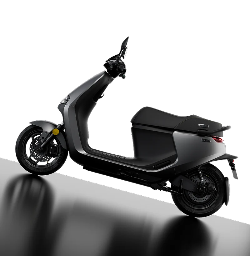 Segway Ninebot E250S: Premium eRoller mit 90 km/h & 160 km Reichweite