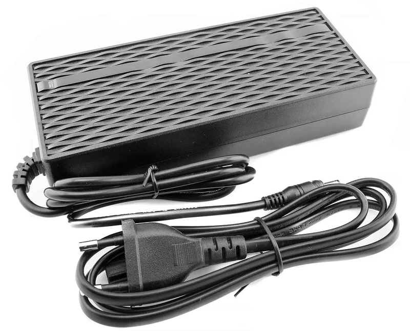 Ladegerät 41,5 V / 3,0 A