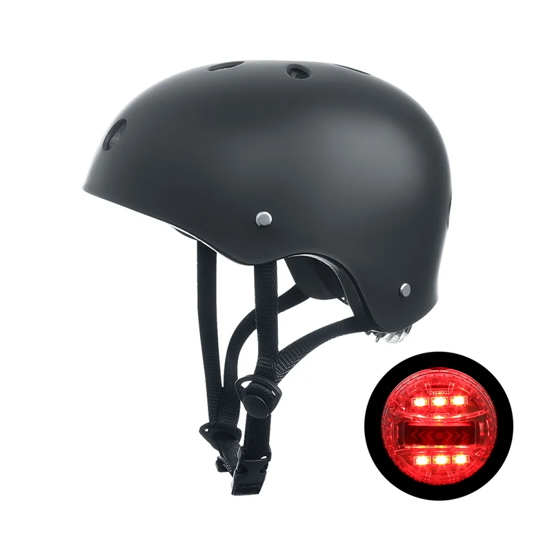 iScooter Helm mit mattierter PC-Schale und LED-Rücklicht