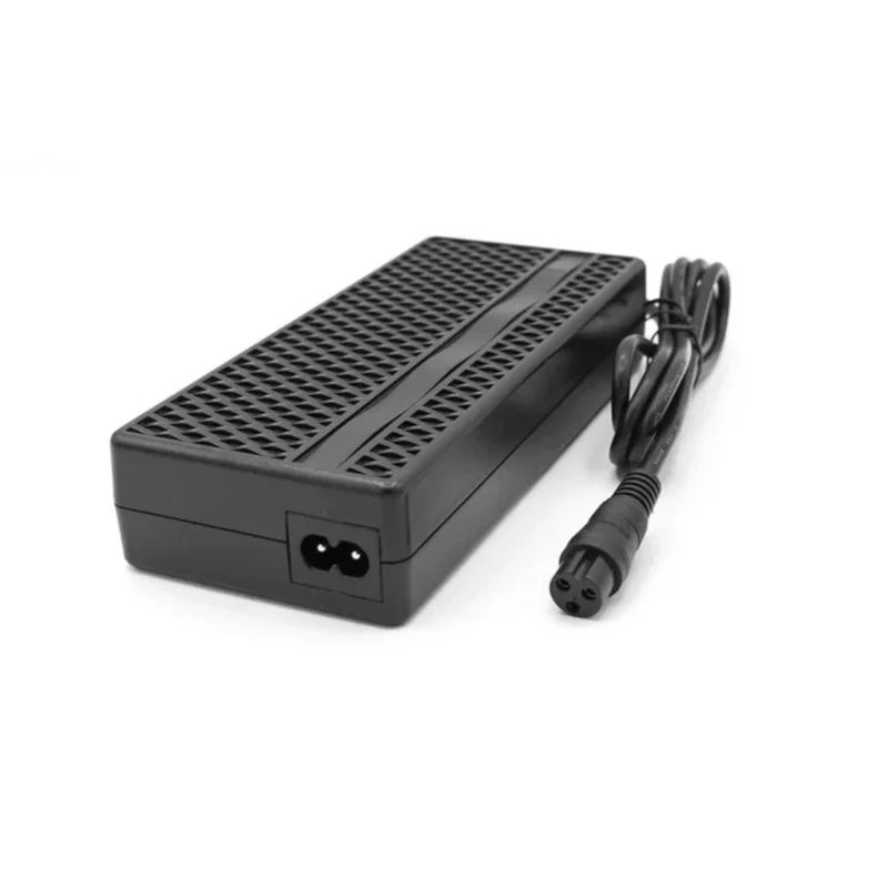 JOYOR E6-S 60V 3A Ladegerät mit drei Löchern EU-Stecker