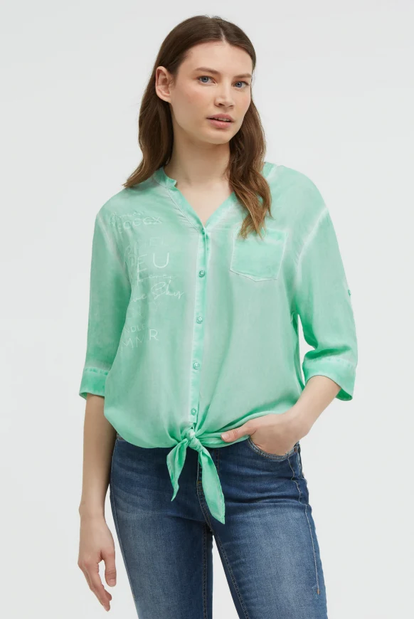 SOCCX Bluse Kurzarm mit Knotensaum und Print