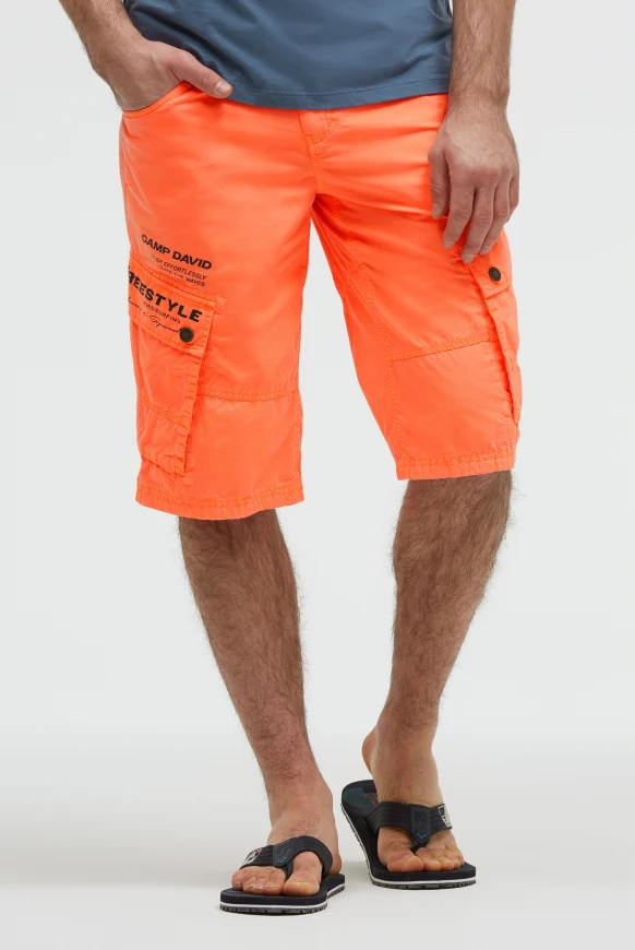 CAMP DAVID Cargo Shorts mit kleinen Label Prints