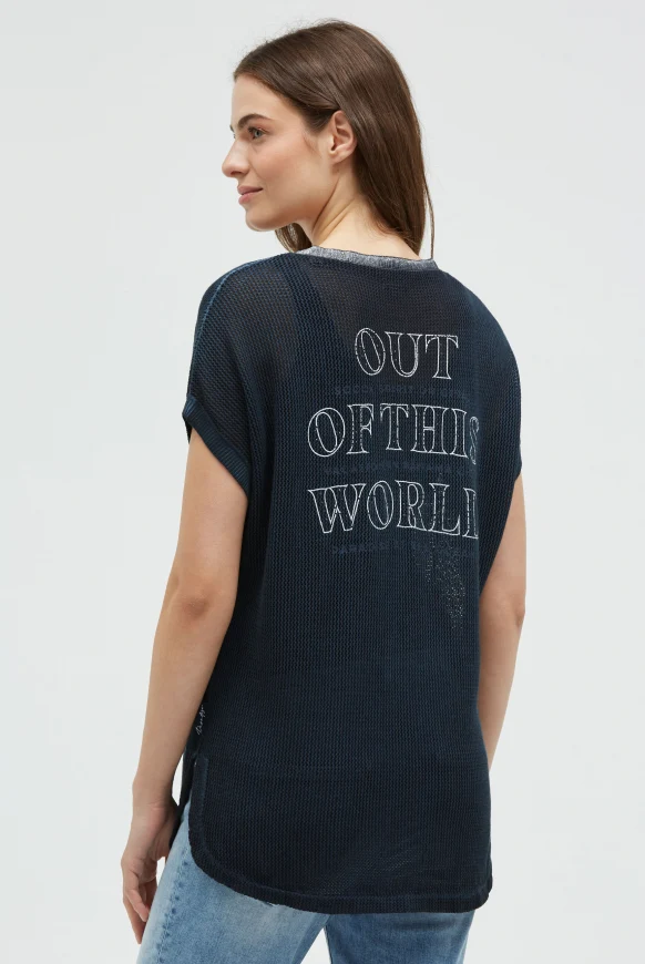 SOCCX Strickshirt mit V-Ausschnitt und Backprint