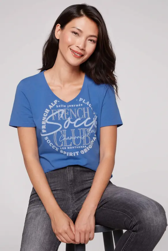 SOCCX T-Shirt mit V-Ausschnitt und Print