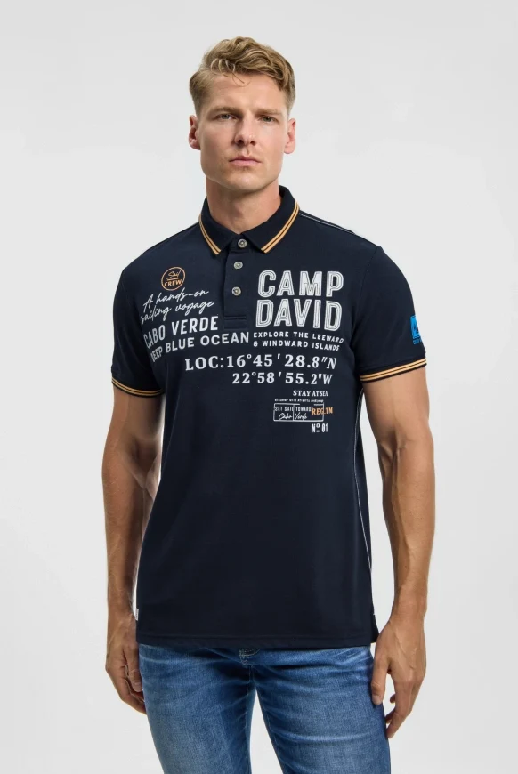 CAMP DAVID Pikee-Polo mit Label-Applikationen