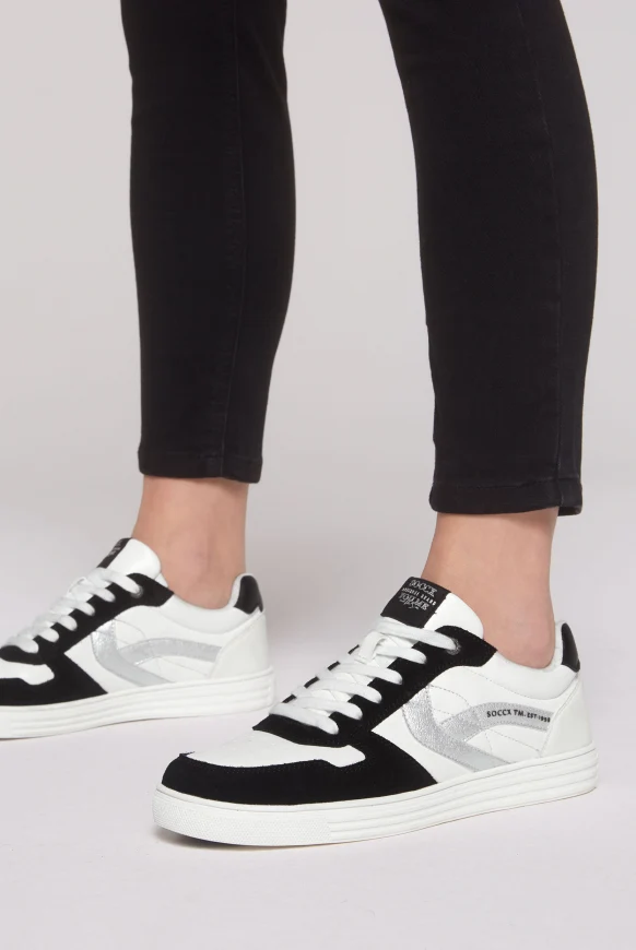 SOCCX Retro Sneaker mit Artwork an der Seite