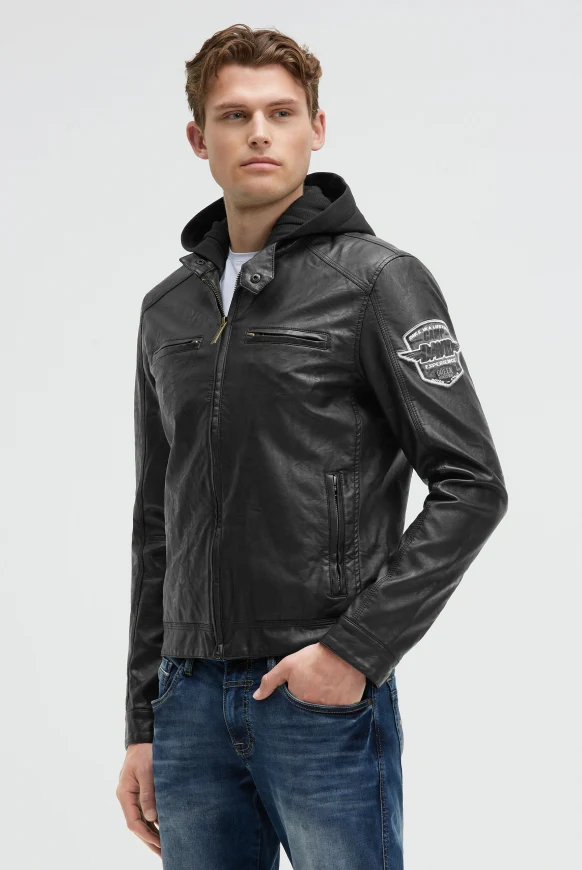 CAMP DAVID Jacke aus Kunstleder mit abknöpfbarer Sweatkapuze