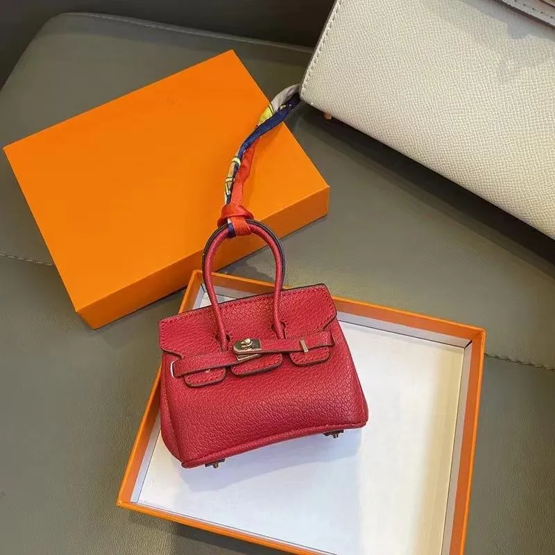 Mini-Anhänger für kleine Taschen, Kopfhörer-Paket, Auto-Schlüsselanhänger, kreativer Anhänger für Geldbörse mit allen passenden roten Umschlägen 9x10cm rot
