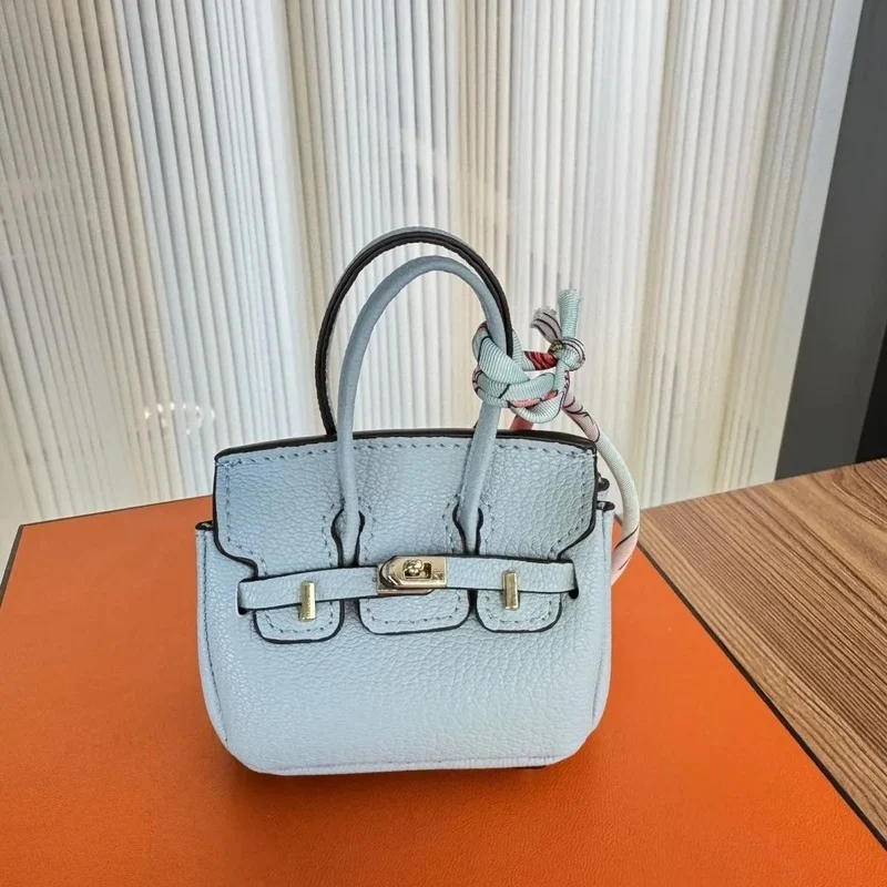 Mini-Anhänger für kleine Taschen, Kopfhörer-Paket, Auto-Schlüsselanhänger, kreativer Anhänger für Geldbörse mit allen passenden roten Umschlägen 9x10cm blau
